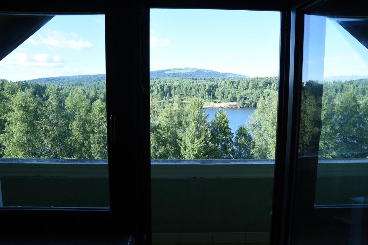 ヴラシナ・リド Mm Narcis Bed & Breakfast エクステリア 写真