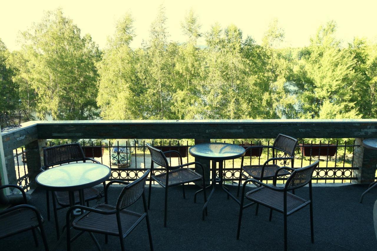 ヴラシナ・リド Mm Narcis Bed & Breakfast エクステリア 写真