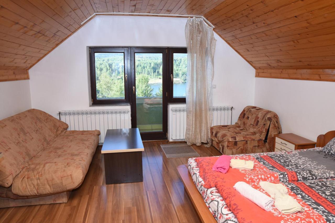 ヴラシナ・リド Mm Narcis Bed & Breakfast エクステリア 写真