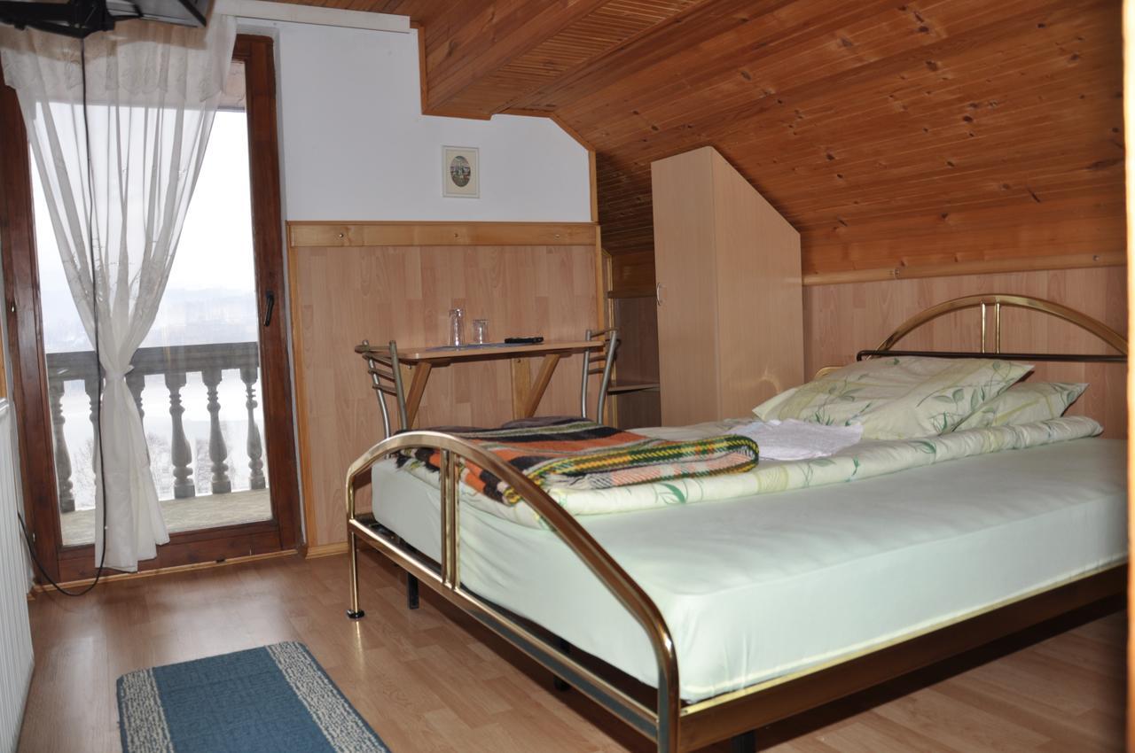 ヴラシナ・リド Mm Narcis Bed & Breakfast エクステリア 写真