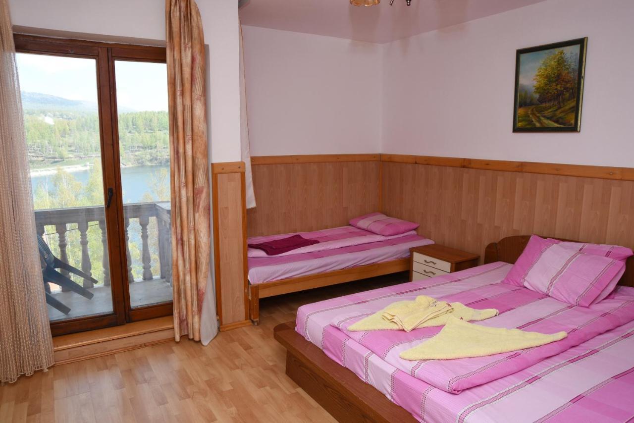 ヴラシナ・リド Mm Narcis Bed & Breakfast エクステリア 写真